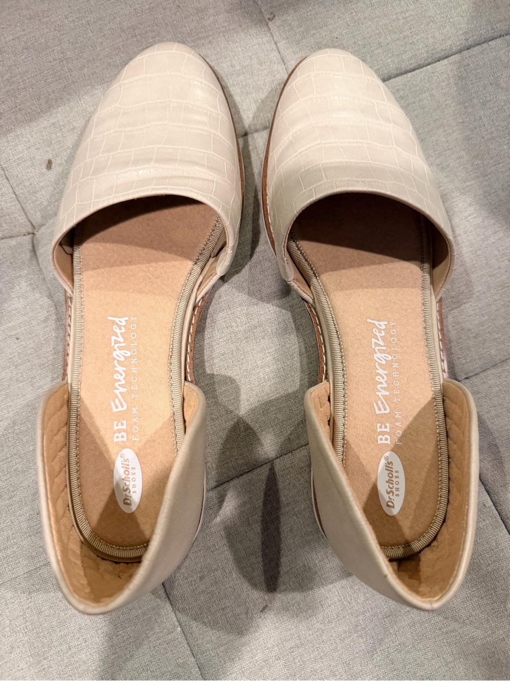 Dr. Scholl's Cream Croc-Embossed D'Orsay Flats Size 8 Be Energized